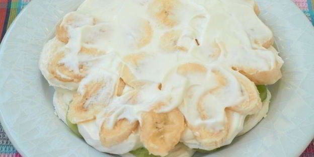 десерт из зефира с фруктами