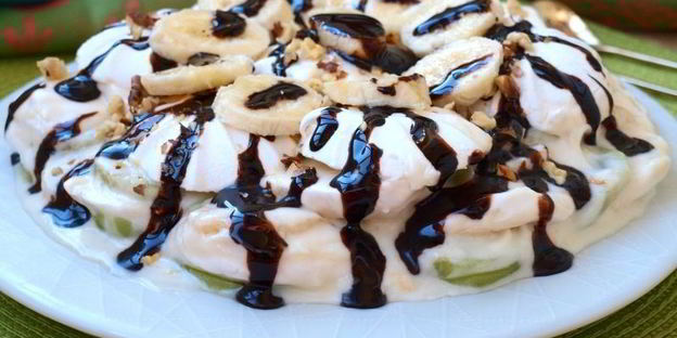 десерт из зефира с фруктами