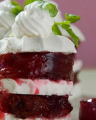 Вишневое желе с зефиром