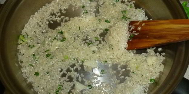 аранчини с горошком и крабовым мясом