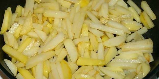 азу из говядины с солеными огурцами