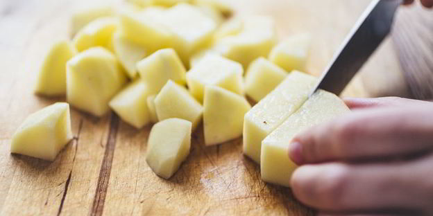 азу по-татарски в горшочках