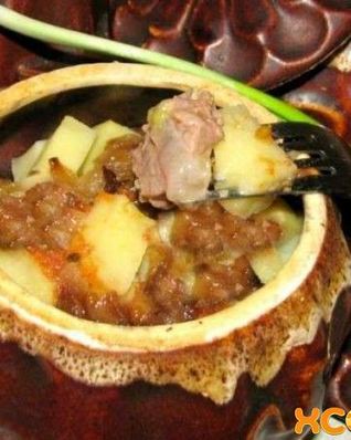 Азу в горшочках