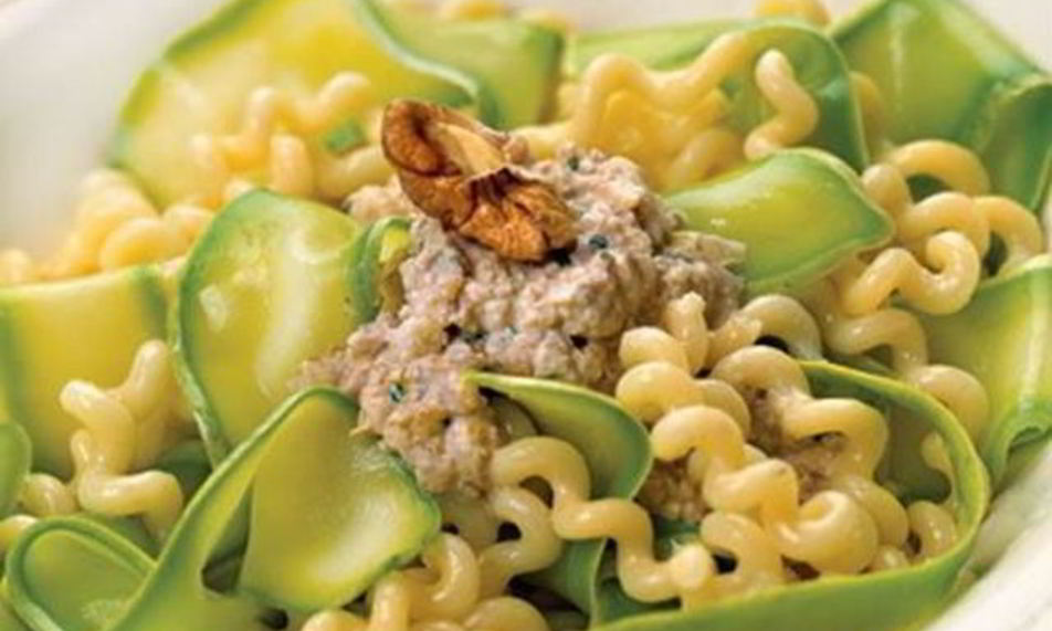 Рецепт быстрой лапши с цукини