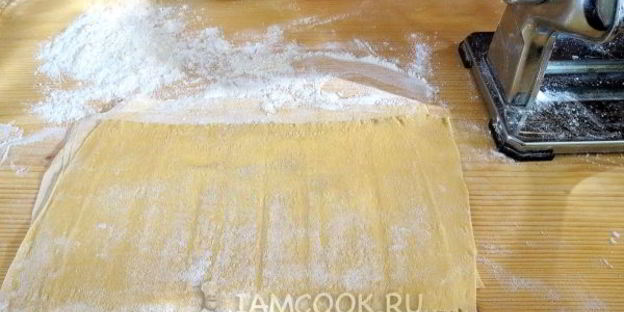 домашняя лапша двух видов