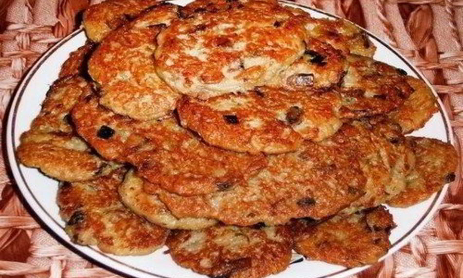 Рецепт деревенских драников с луком и грибами