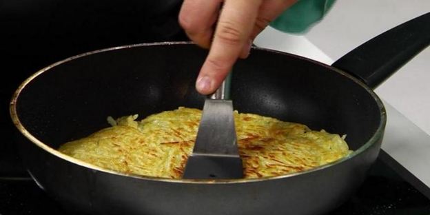 драник с грибным соусом