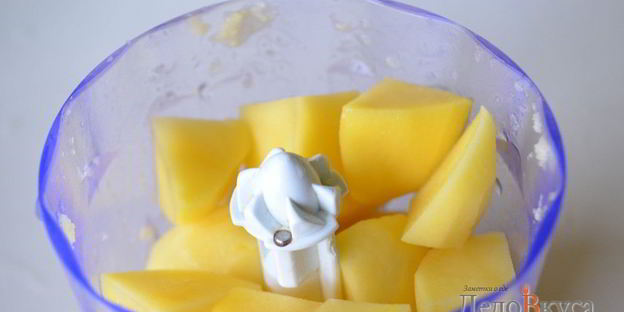 драники из картошки с грибным соусом