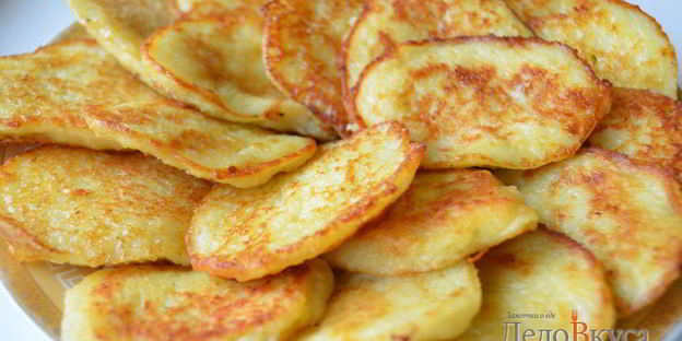 драники из картошки с грибным соусом