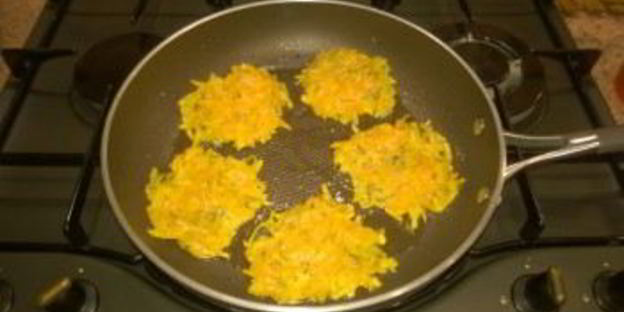 драники из тыквы с укропом