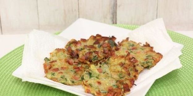 драники с колбаской и зеленью