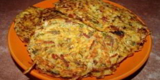 драники с колбасой