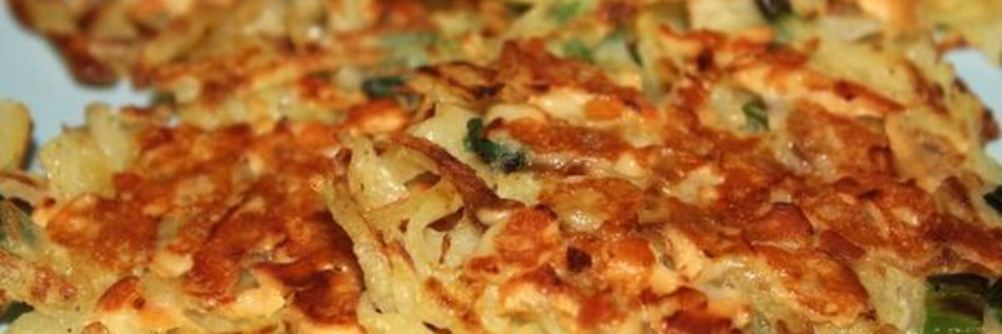 Драники с копченым сыром и луком