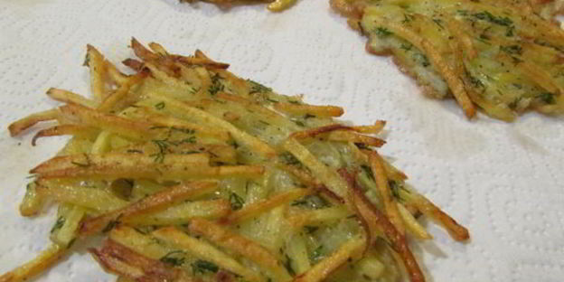 драники с красной икрой