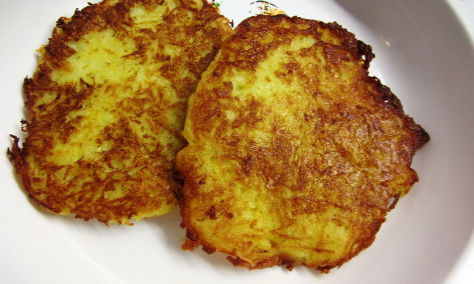 Рецепт драников с луком и салом