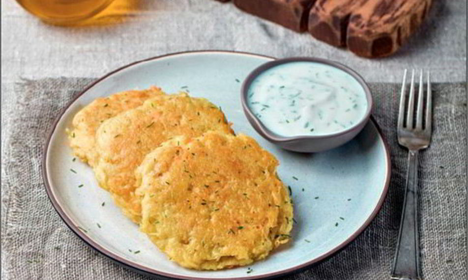 Рецепт драников с начинкой из лосося