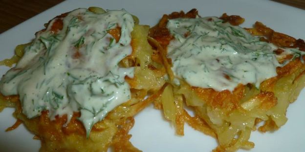 драники с сыром и горчичным соусом