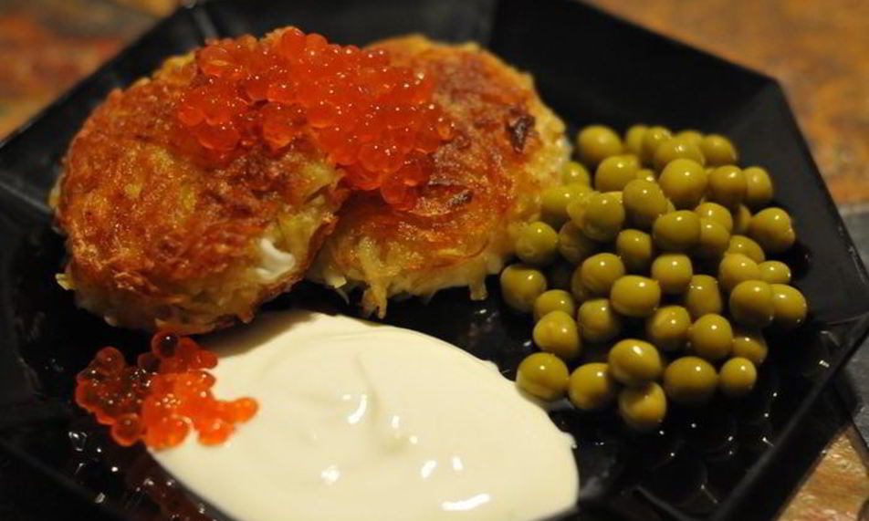 Рецепт драников с творожными шариками