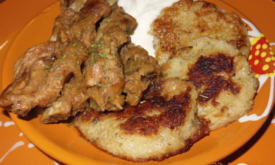 Рецепт драников тушеных со свиными ребрышками