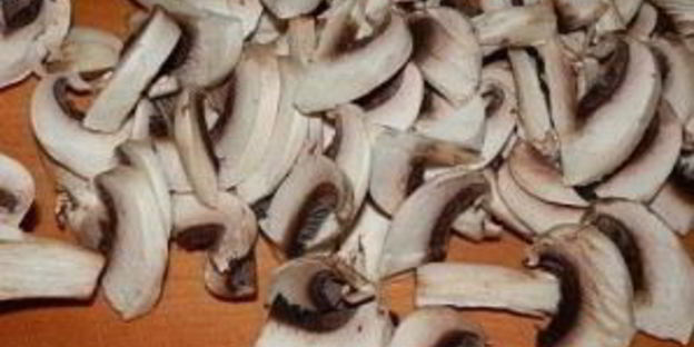 драники в горшочке с грибами