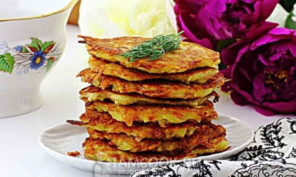 Рецепт картофельных драников с колбасой и сыром