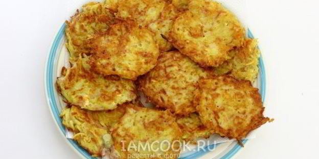 картофельные драники с колбасой и сыром