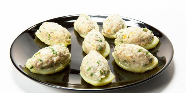 запеченный форшмак на картофельных медальонах