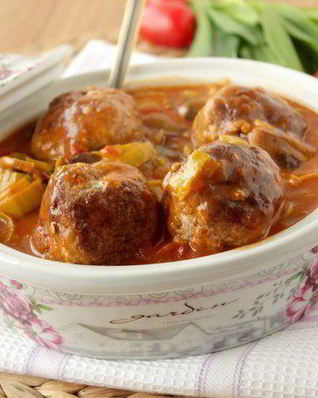 Альбондигас — фрикадельки по-испански