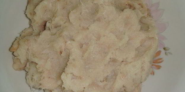 фрикадельки из минтая в сырно-майонезном соусе