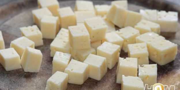 фрикадельки из трески в томатно-базиликовом соусе