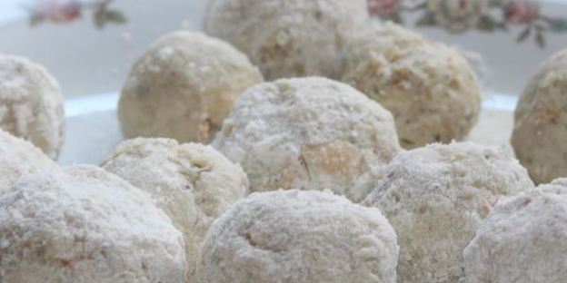 фрикадельки из трески в томатно-базиликовом соусе