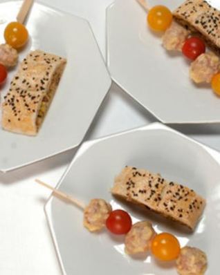 Фрикадельки на шпажках с сыром