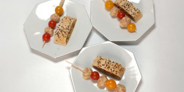 фрикадельки на шпажках с сыром