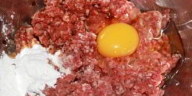 фрикадельки под соусом