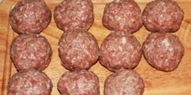 фрикадельки под соусом