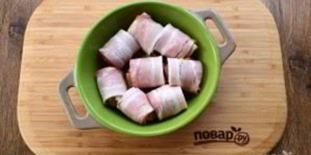 фрикадельки с беконом в сливочно-томатном соусе