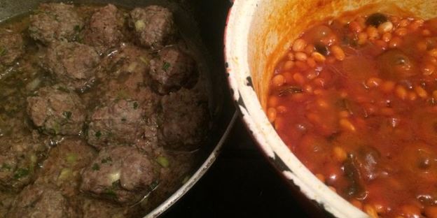 фрикадельки с белой фасолью