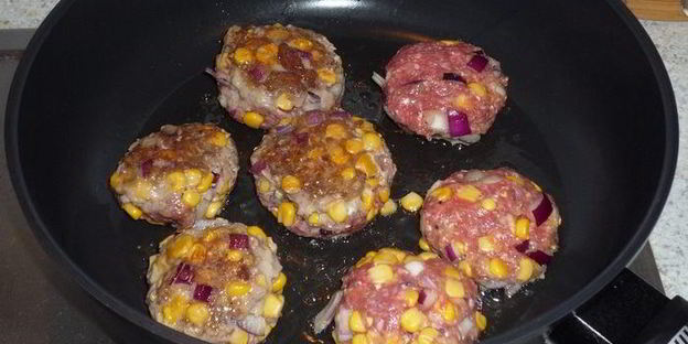 фрикадельки с кукурузой