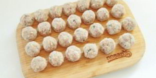 фрикадельки с пармезаном и миндалем