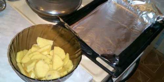 фрикадельки с печеным картофелем