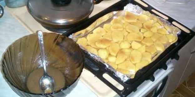 фрикадельки с печеным картофелем