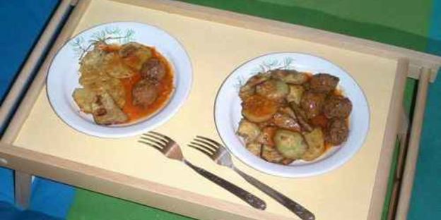 фрикадельки с печеным картофелем