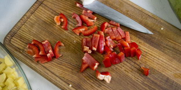 фрикадельки в духовке с овощами