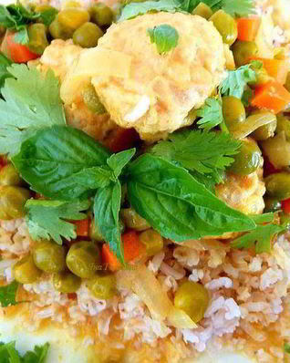 Фрикадельки в кокосовом молоке