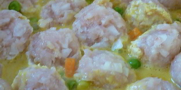 фрикадельки в кокосовом молоке