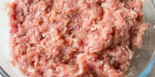 фрикадельки в пикантном томатном соусе