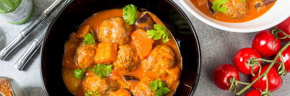 Красное карри с фрикадельками