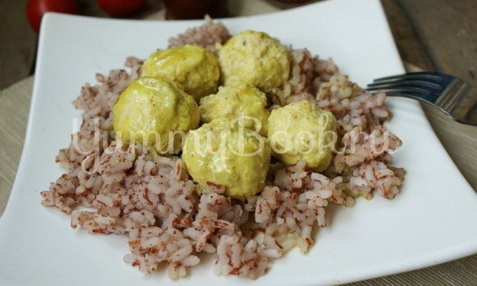 Рецепт куриных фрикаделек в соусе из кокосового молока