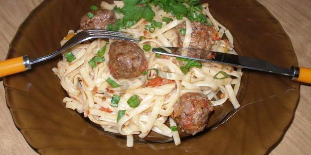 макароны с фрикадельками в духовке