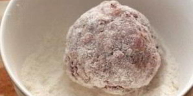 мясные фрикадельки с моцареллой